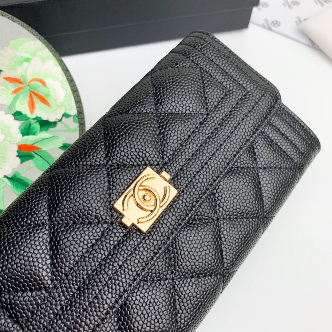 芸能人愛用Chanel シャネル 実物の写真 N品スーパーコピー財布代引き対応国内発送後払い安全必ず届く優良サイト